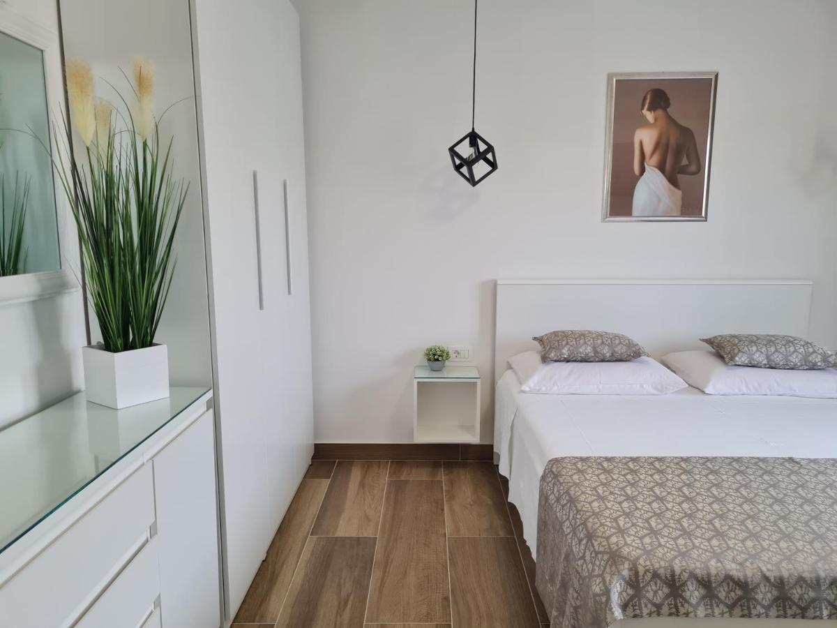 Apartments Tonka Trogir Dış mekan fotoğraf