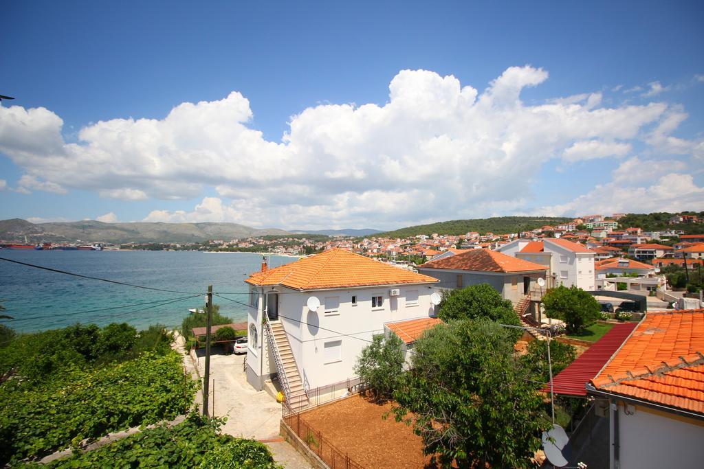 Apartments Tonka Trogir Oda fotoğraf